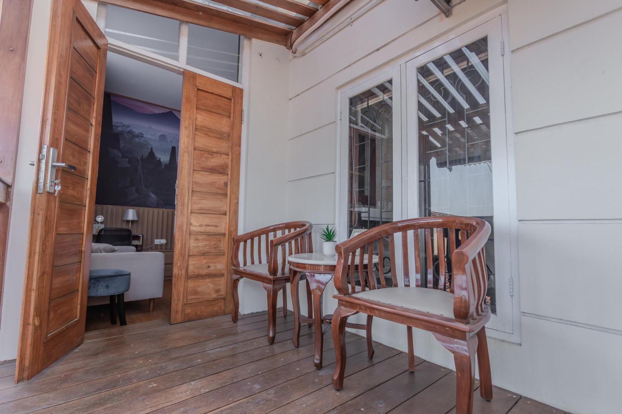 Inez Homestay Yogyakarta Bagian luar foto